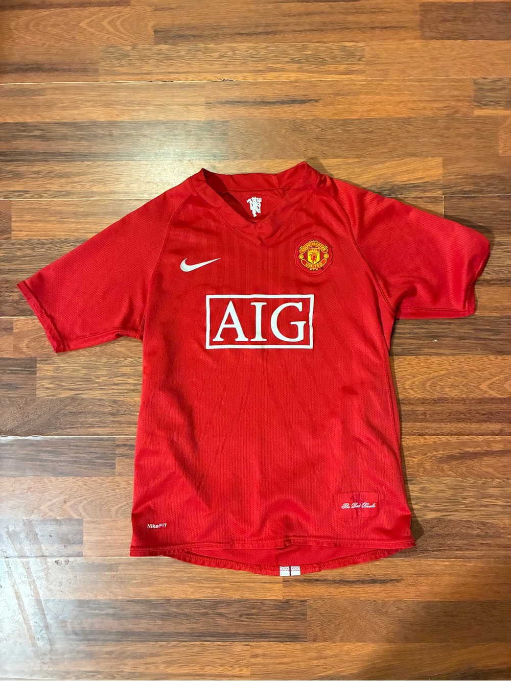 Nike Kids Red 07-09 Manchester United Soccer Jersey with AIG Logo